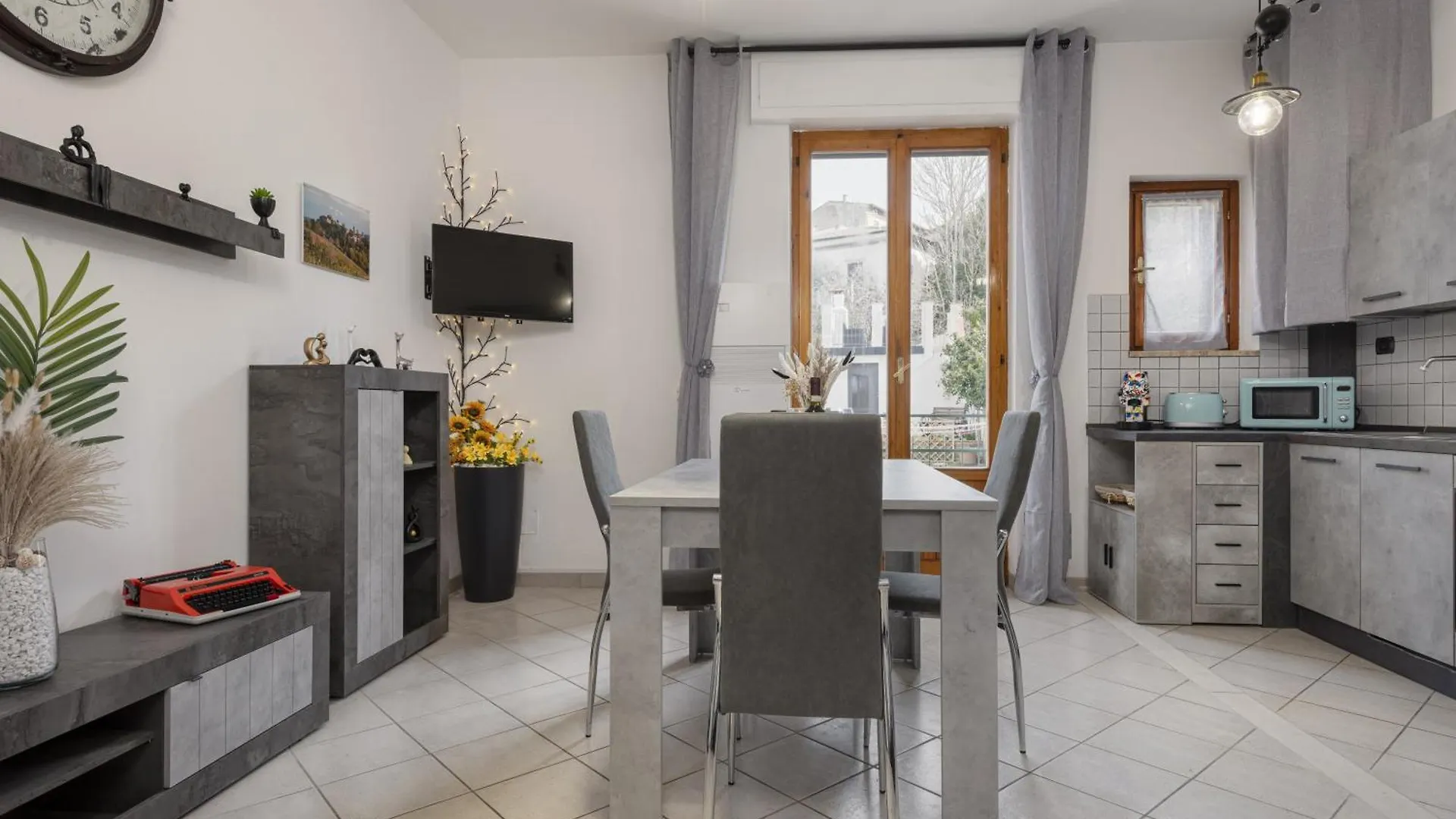 In Centro A Certaldo Apartment