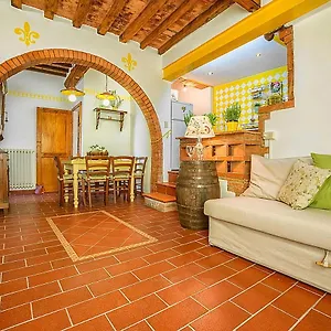 Tognazzi - Casa Il Giglio Apartment